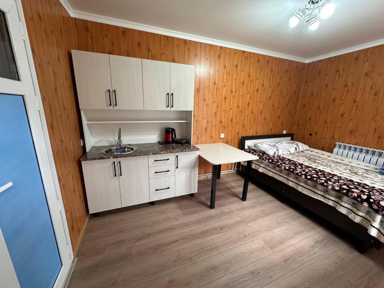Bed and Breakfast Pamko Naryn Exterior foto